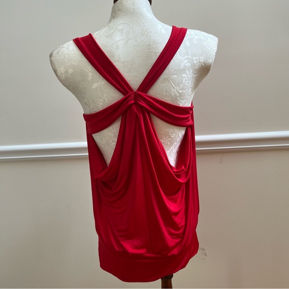 BEBE Draped Front Crisscross Back Red Top Women’s Size M - Picture 2 of 4